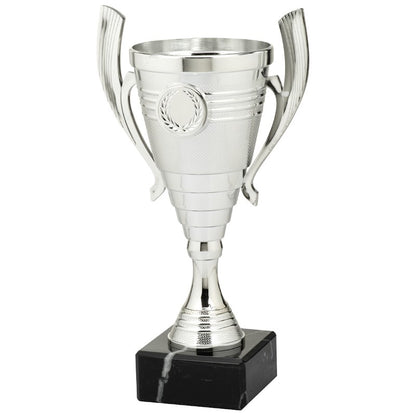 Zilveren prijzenbeker Chota – 22 cm – goedkope sporttrofee met luxe marmer voet