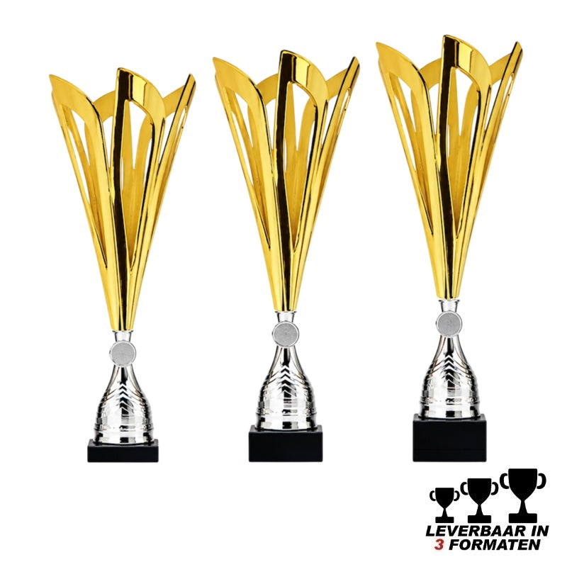 Trofee Lugano goudkleurige kunststof trofee op marmeren voet leverbaar in 44, 45 en 46 cm