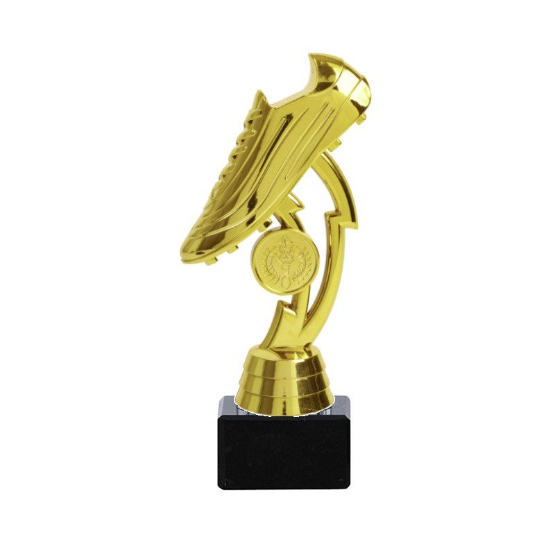 Gouden voetbaltrofee met schoen op marmeren voet – 18 cm hoog – personaliseerbaar met logo en tekst