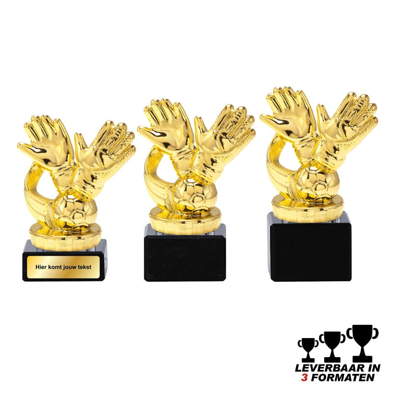 Goudkleurige voetbal keeper trofee met keeperhandschoenen en bal op zwarte marmer voet – leverbaar in 10, 11 en 12 cm – personaliseerbaar met label of graveerplaatje