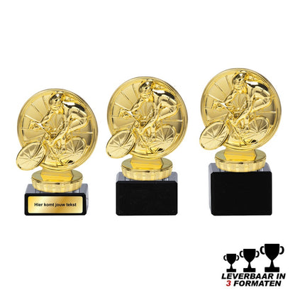 Gouden wielrennen trofee met fietser op zwarte marmeren voet – verkrijgbaar in 3 formaten (10, 11 en 12 cm)
