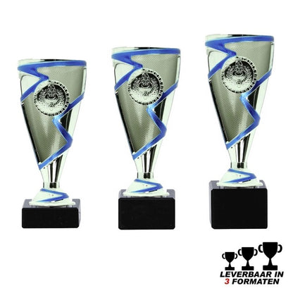 Zilveren trofee Bree MDS014 – compacte beker met blauw accent van 15 t/m 17 cm – met logo en personalisatie-optie